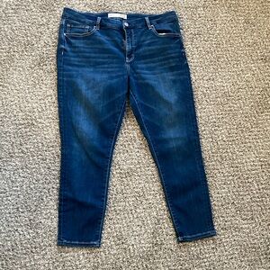 BKE - Universal Fit - Mid-Rise skinny ankle jeans